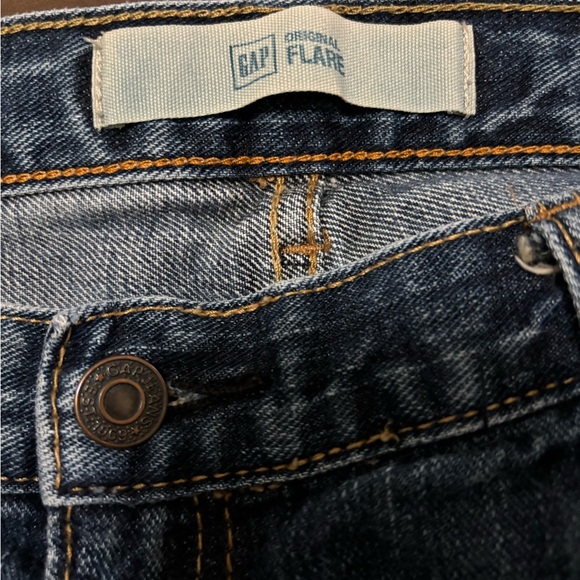 Gap women’s size 12 cut off jeans shorts - Picture 4 of 5